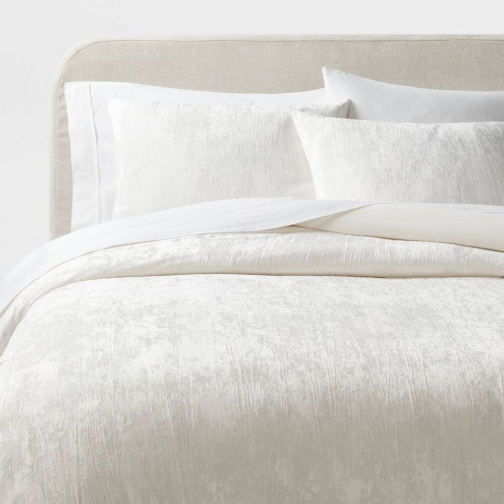 Threshold - 3pc Full/Queen Luxe Distressed Crinkle Velvet Duve Ivory